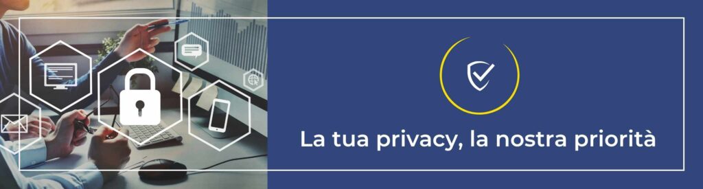 Due persone analizzano dati protetti da icone di sicurezza.